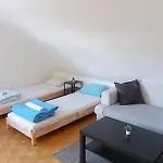 For Families Or Groups Apartment *