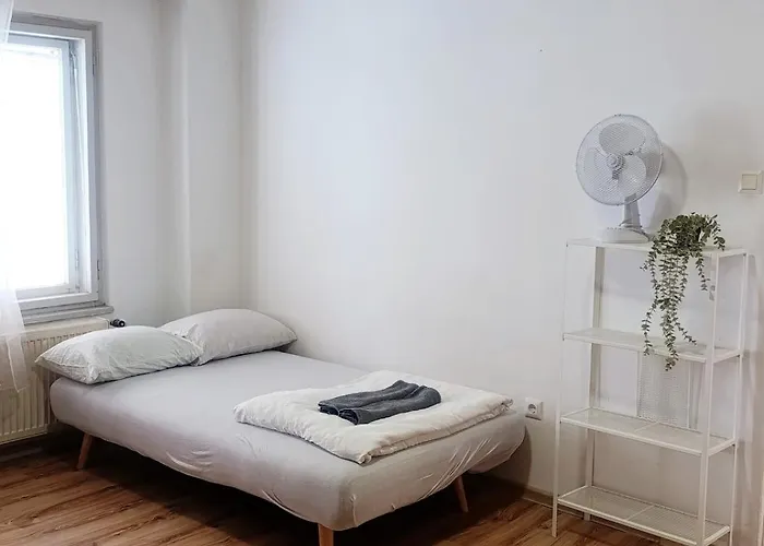 For Families Or Groups Apartma